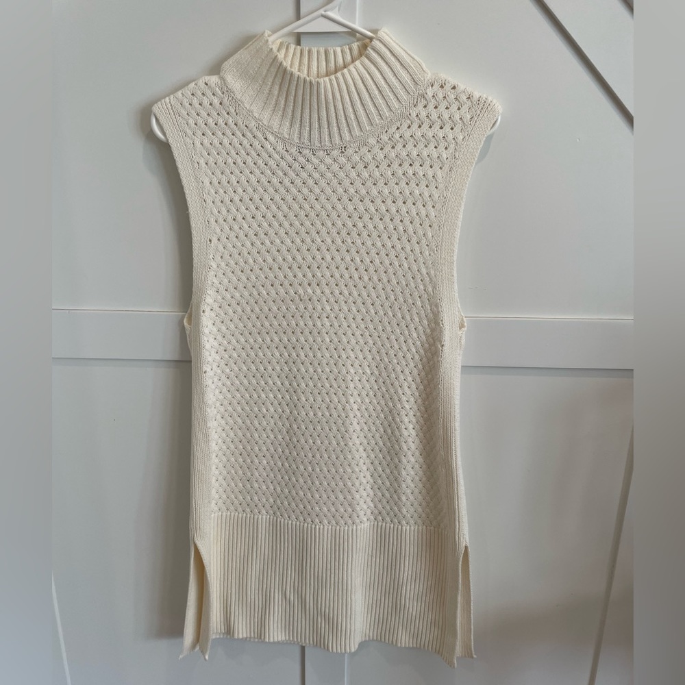 White House Black Market cream sweater knit sleeveless sweater tunic size XS